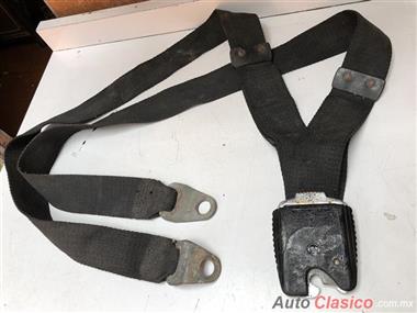 CEINTURE DE SÉCURITÉ KARMANN GHIA 1969 À 1972