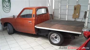 1973 Datsun estaquitas Pickup