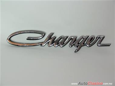 Emblema Leyenda Charger