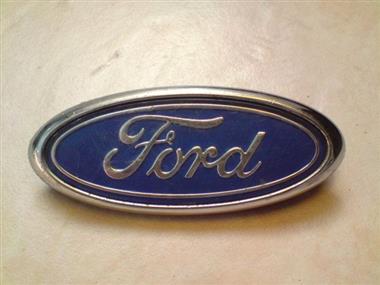 Emblemas De Ford Y Chevrolet
