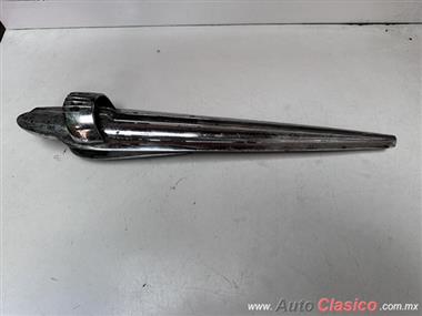 CHEVROLET FLEETMASTER 1947 ORIGINAL HOOD ORNAMENT