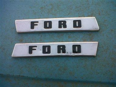 LETRAS FORD COFRE PICKUP 48 50