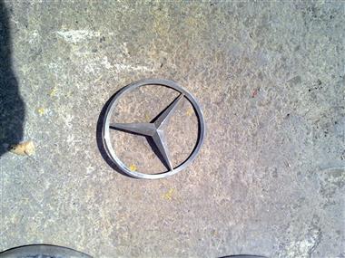 Mercedes Benz 190-220  Emblema