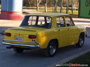 1975 Renault Renault 8 Sedan