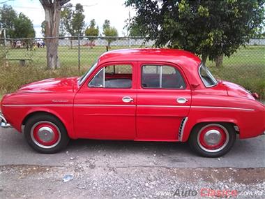 1960 Renault Dauphine Sedan