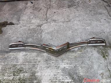 DODGE PLYMOUTH 1942 FRONT GRILL BAR