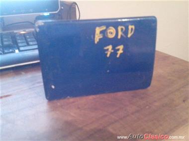 Cenicero Ford 73-79