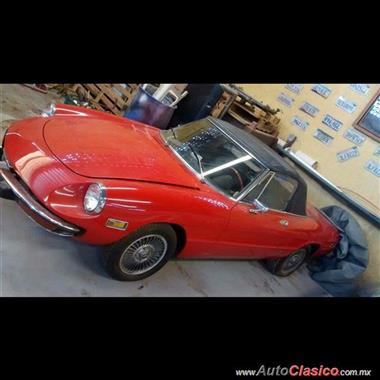 1974 Alfa Romeo spyder Convertible