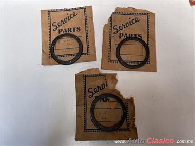 FORD 1954 NEW FRONT QUARTER BEZELS