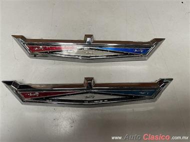 FORD GALAXIE 500 1963 TO 1964 ORIGINAL SIDE EMBLEMS