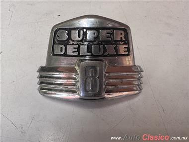 FORD DELUXE 1947 A 1948 EMBLEMA DE COFRE ORIGINAL