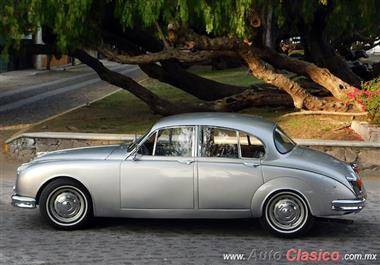 1966 Otro Jaguar Mk2 Sedan