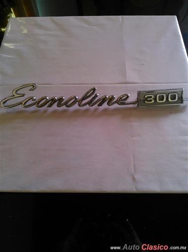 Emblema Econoline 300 Original Metalico