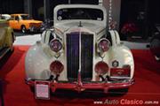 Calificación de 1937 Packard Sedan, 8 cilindros en línea de 282ci con 120hp - Retromobile 2017