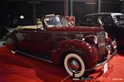 1939 Packard 115 Convertible, 6 cilindros en línea de 245ci con 100hp - Retromobile 2017's Rating