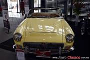 1969 MG C de 6 cilindros en línea de 3,000ccc con 145hp - Retromobile 2017's Rating