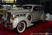 Calificación de 1937 Packard Sedan, 8 cilindros en línea de 282ci con 120hp - Retromobile 2017