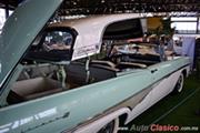 Calificación de 1958 Ford Fairline Skyliner. Motor V8 de 332ci que desarrolla 265hp. - Retromobile 2018