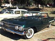 Note d'Chevrolet Impala 1960 - 9o Aniversario Encuentro Nacional de Autos Antiguos