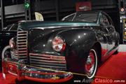 Calificación de 1946 Packard Clipper 8 cilindros en línea de 288ci con 135hp - Retromobile 2017