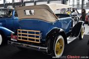 Calificación de 1930 Ford A Phaeton Deluxe 4 cilindros en línea de 40hp - Retromobile 2017