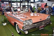 Calificación de 1959 Ford Fairlane Sunliner 500. Motor V8 de 332ci que desarrolla 225hp - Retromobile 2018