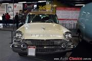 Calificación de 1957 Packard Town Sedan, V8 de 289ci con 275hp - Retromobile 2017