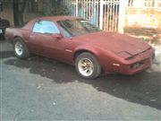 Pontiac Firebird 1982 - Asi lo encontre, estaba abandonado