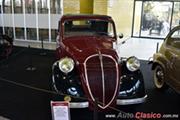 Calificación de 1939 Simca, 4 cilindros en línea de 570cc con 12hp - Retromobile 2017