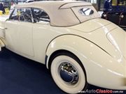 Calificación de Cord 812 Phaeton Sedan Supercharged 1937 - Salón Retromobile FMAAC México 2015