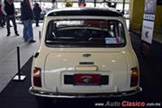 Calificación de 1969 Mini 1000, 4 cilindros en línea de 1000cc con 60hp - Retromobile 2017