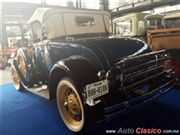 Calificación de 1931 Ford A Roadster de Luxe - Salón Retromobile FMAAC México 2016