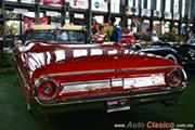 1964 Ford Galaxie. Motor V8 de 390cc que desarrolla 300hp. - Retromobile 2018's Rating