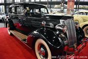 1935 Packard One Sixty, 8 cilindros en línea de 320ci con 120hp - Retromobile 2017's Rating