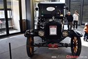 1925 Ford T Runabout, 4 cilindros en línea de 177ci con 20hp - Retromobile 2017's Rating