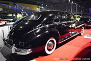 Calificación de 1947 Packard Custom Clipper Super Limousine 8 cilindros en línea de 356ci con 165hp - Retromobile 2017