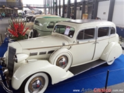 1937 Packard 6 ruedas motor 8 cilindros en línea 320 pulg3 135hp - Salón Retromobile FMAAC México 2016's Rating