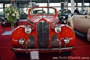 Calificación de 1940 Packard One Twenty Convertible 8 cilindros en línea de 282ci con 120hp - Retromobile 2017