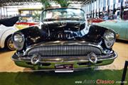 Calificación de 1954 Buick Super. Motor V8 de 322ci que desarrolla 182hp. - Retromobile 2018