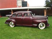 DODGE PLYMOUTH 1941 SEDAN CUATRO PUERTAS