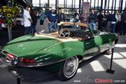 Calificación de 1965 Jaguar E Type, 6 cilindros en línea de 4,200cc con 265hp - Retromobile 2017