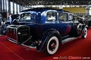 1934 Packard Eight 8 cilindros en línea de 385ci con 145hp - Retromobile 2017's Rating