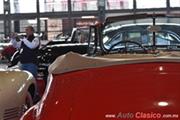 Calificación de 1940 Packard One Twenty Convertible 8 cilindros en línea de 282ci con 120hp - Retromobile 2017