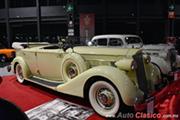 Calificación de 1936 Packard Super Eight, 8 cilindros en línea de 320ci con 130hp. - Retromobile 2017