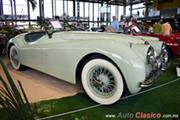 Calificación de 1954 Jaguar XK SE 120 Roadster. Motor 6L de 3,442cc que desarrolla 182hp - Retromobile 2018