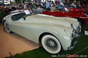 1954 Jaguar XK SE 120 Roadster. Motor 6L de 3,442cc que desarrolla 182hp - Retromobile 2018's Rating