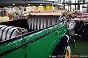 Calificación de 1934 Ford Phaeton. Motor 4L de 200ci que desarrolla 50hp. Último año de este modelo con 4 cilindros. Solo se fabricaron 80. - Retromobile 2018