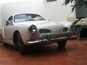 como me gusta contemplar mi karmann ghia