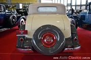 Calificación de 1932 Packard Coupe Super Eight, 8 cilindros en línea de 385ci con 135hp - Retromobile 2017