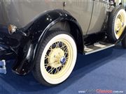 Calificación de Ford A Sedan 1931 - Salón Retromobile FMAAC México 2015